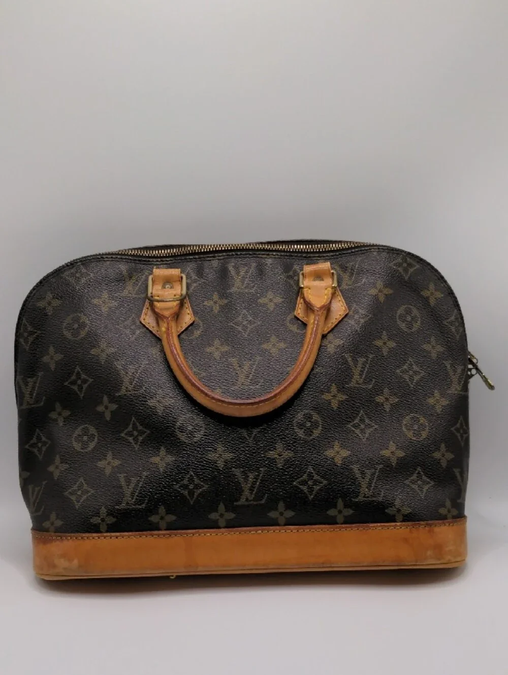 Louis Vuitton Alma GM Monogram Canvas Handbag – Vintage
